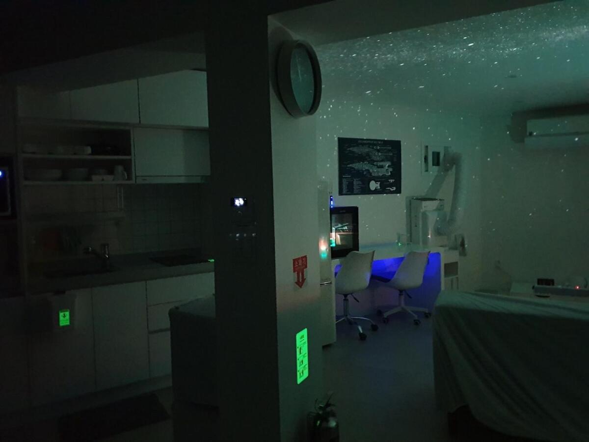 Apartment Secret Spaceship Ark B01 *